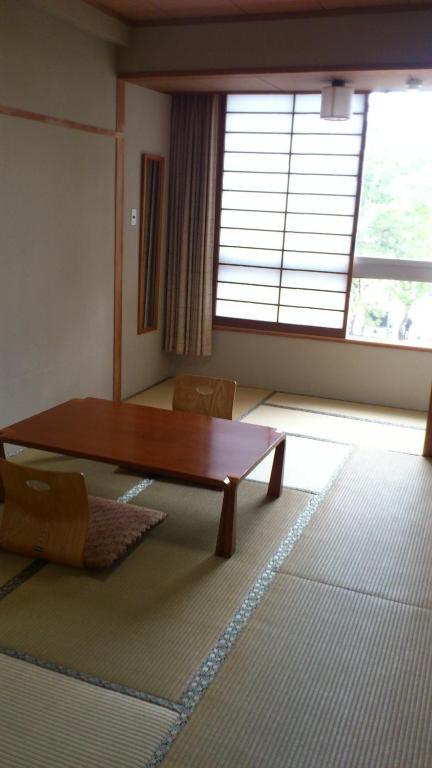Yamaichi Bekkan Hatsukaichi Phòng bức ảnh